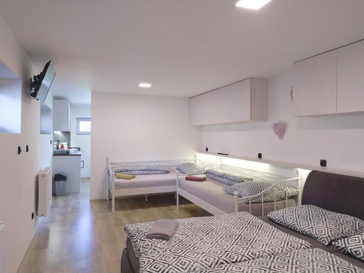 Villa U Areny Острава Екстериор снимка